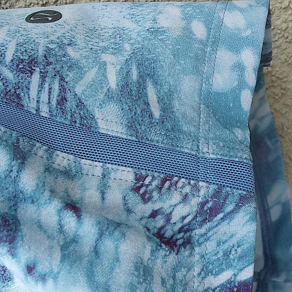 Lululemon Short - Picture 4 of 9